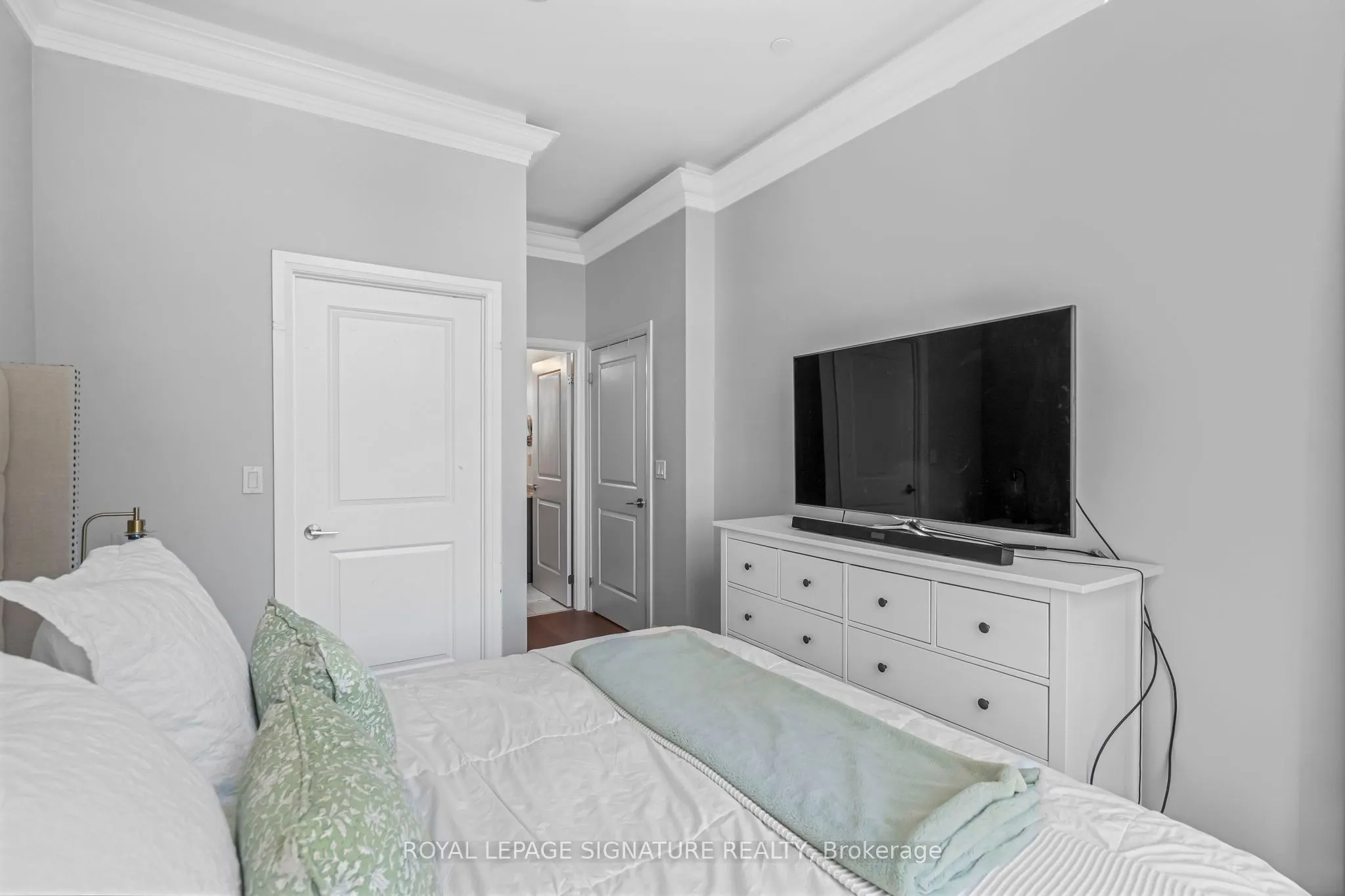 35 Fontenay Court, #1203