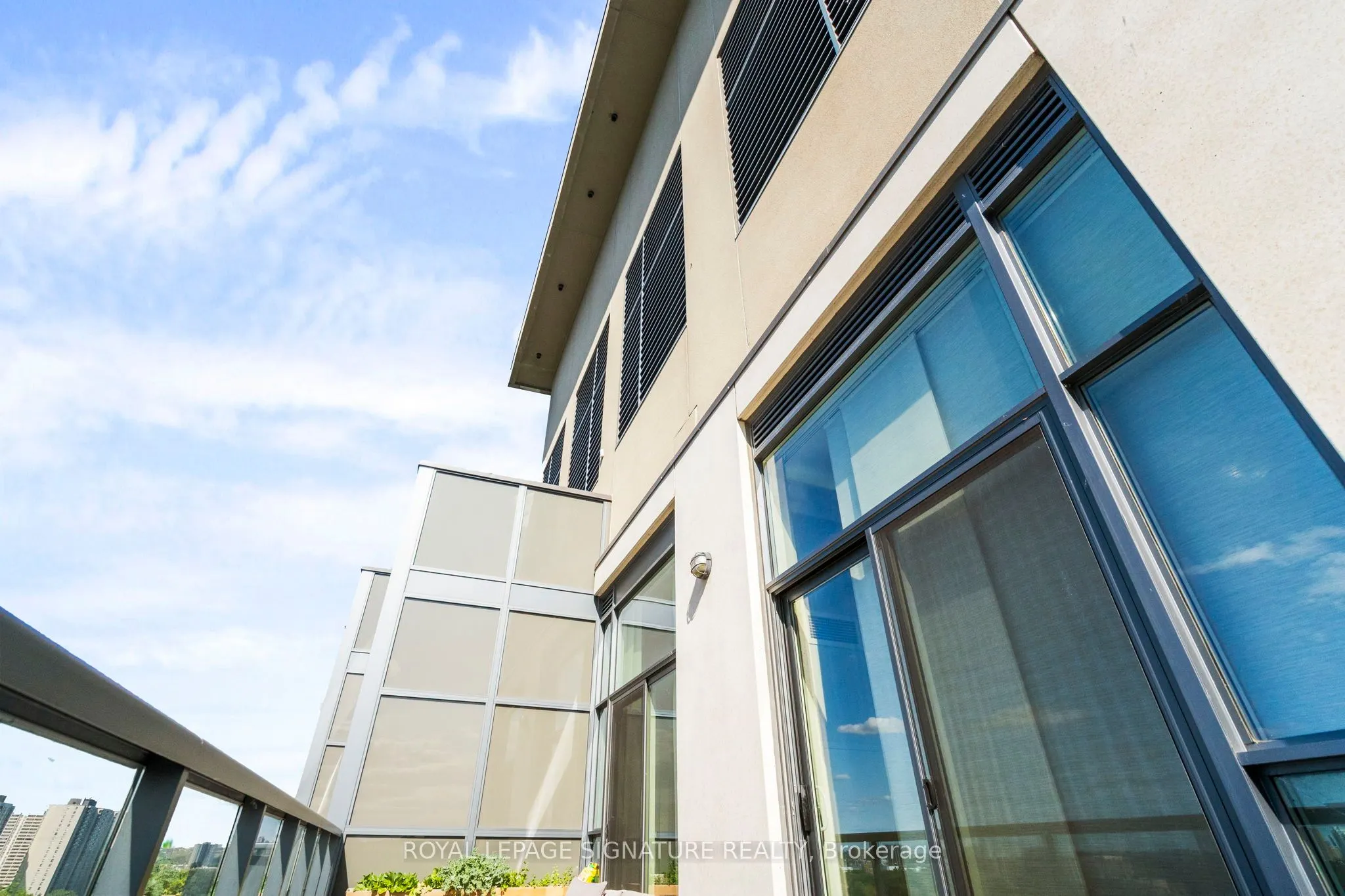 35 Fontenay Court, #1203