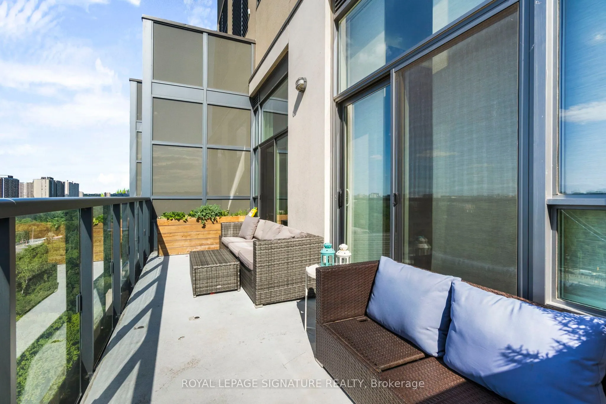 35 Fontenay Court, #1203