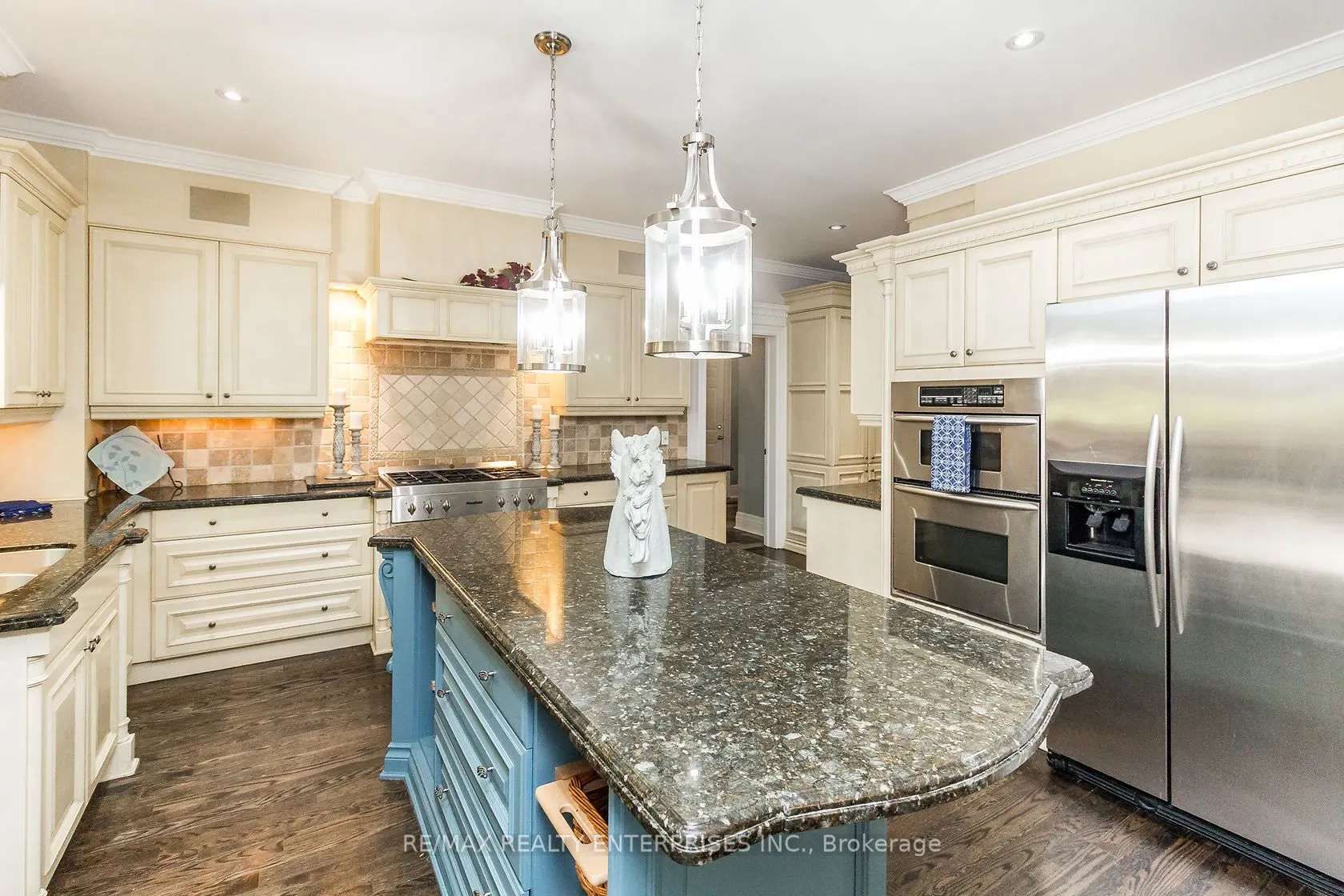 2045 Heartwood Court