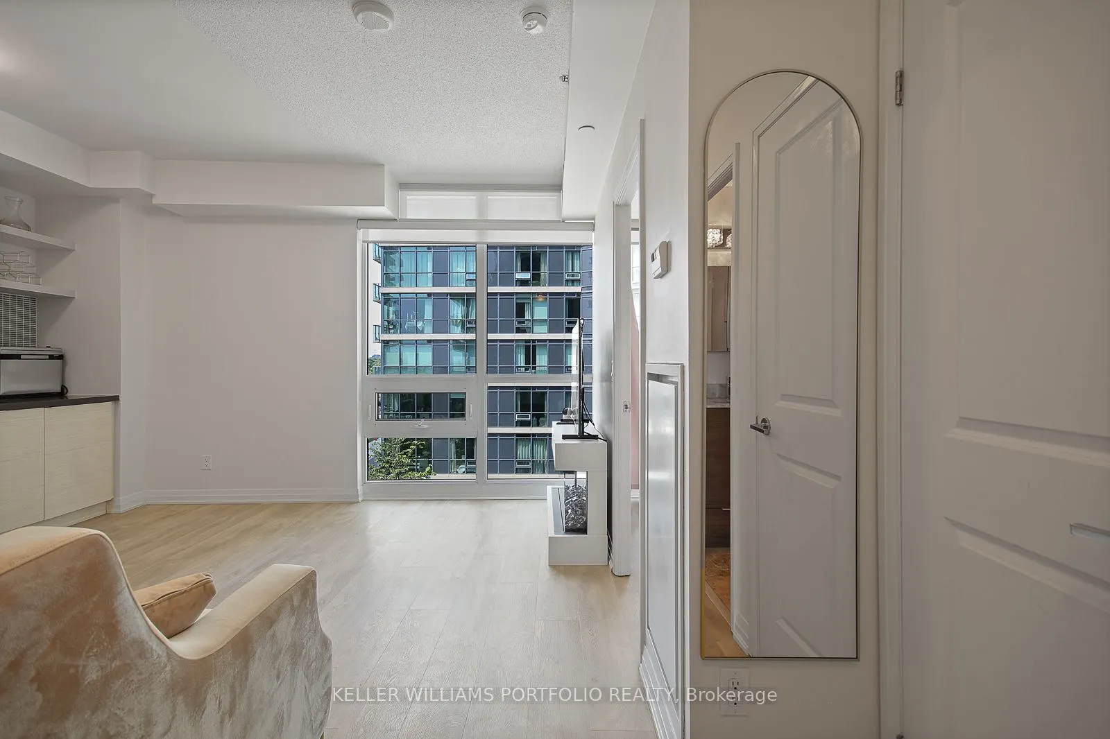 59 Annie Craig Drive, #512