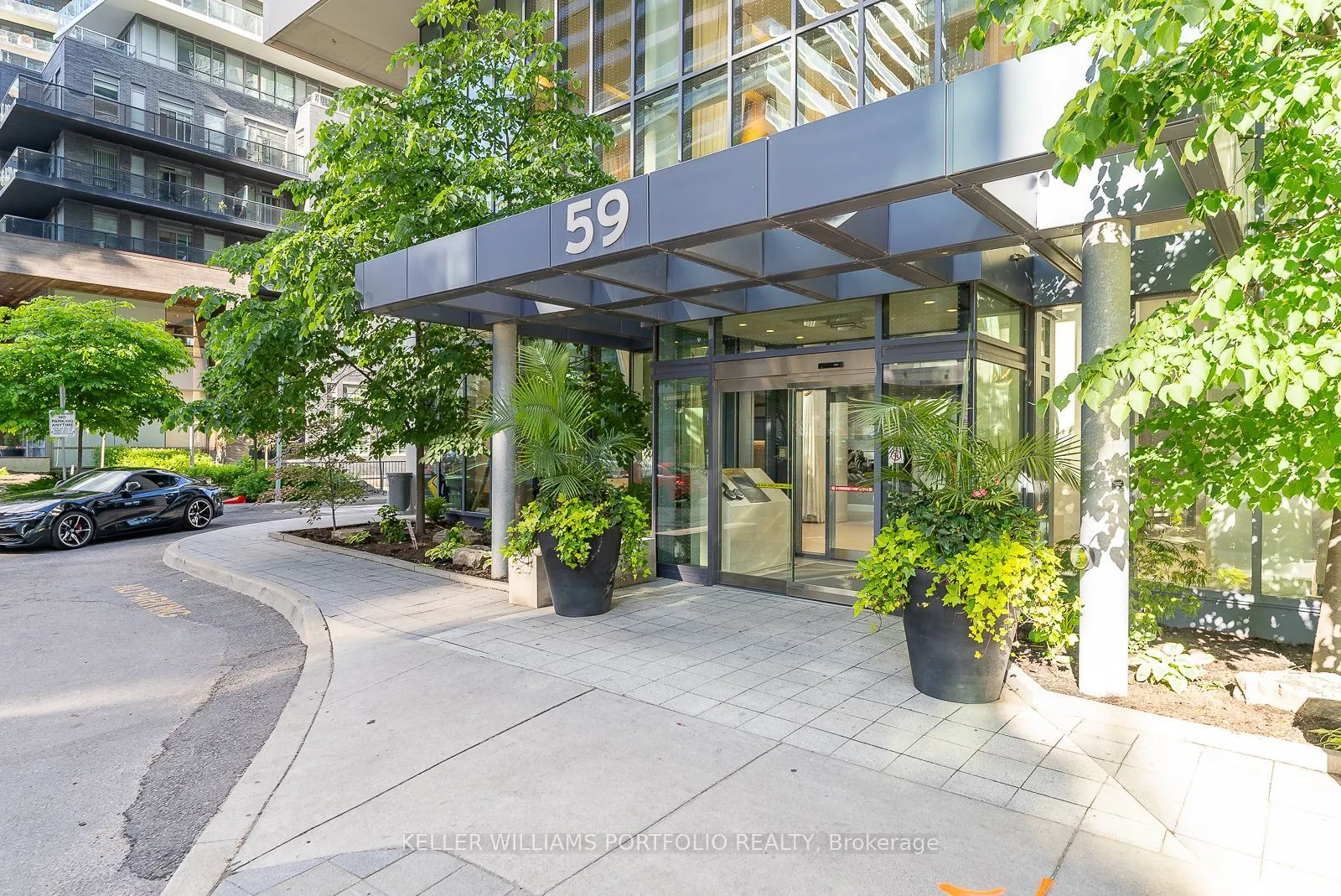 59 Annie Craig Drive, #512
