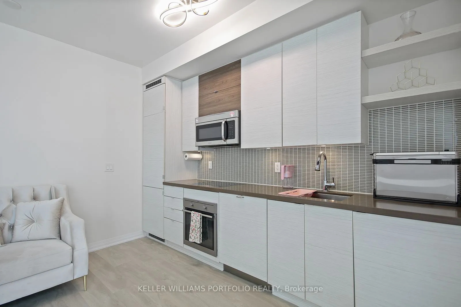 59 Annie Craig Drive, #512