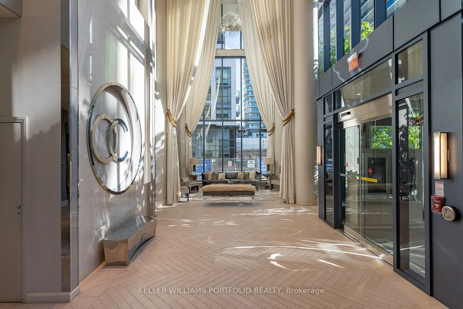 59 Annie Craig Drive, #512