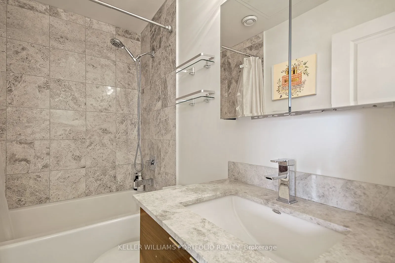 59 Annie Craig Drive, #512