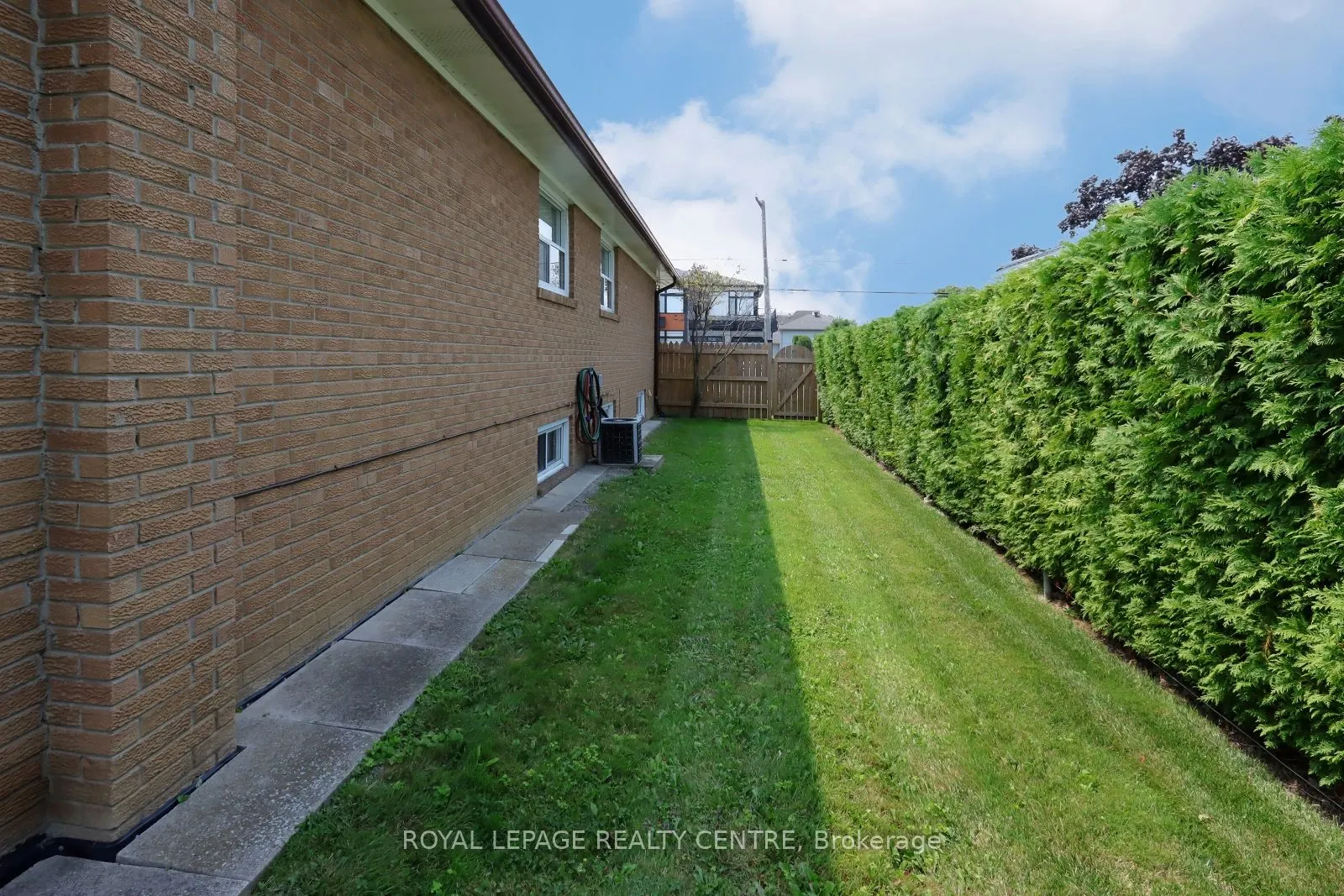 2443 Cliff Road