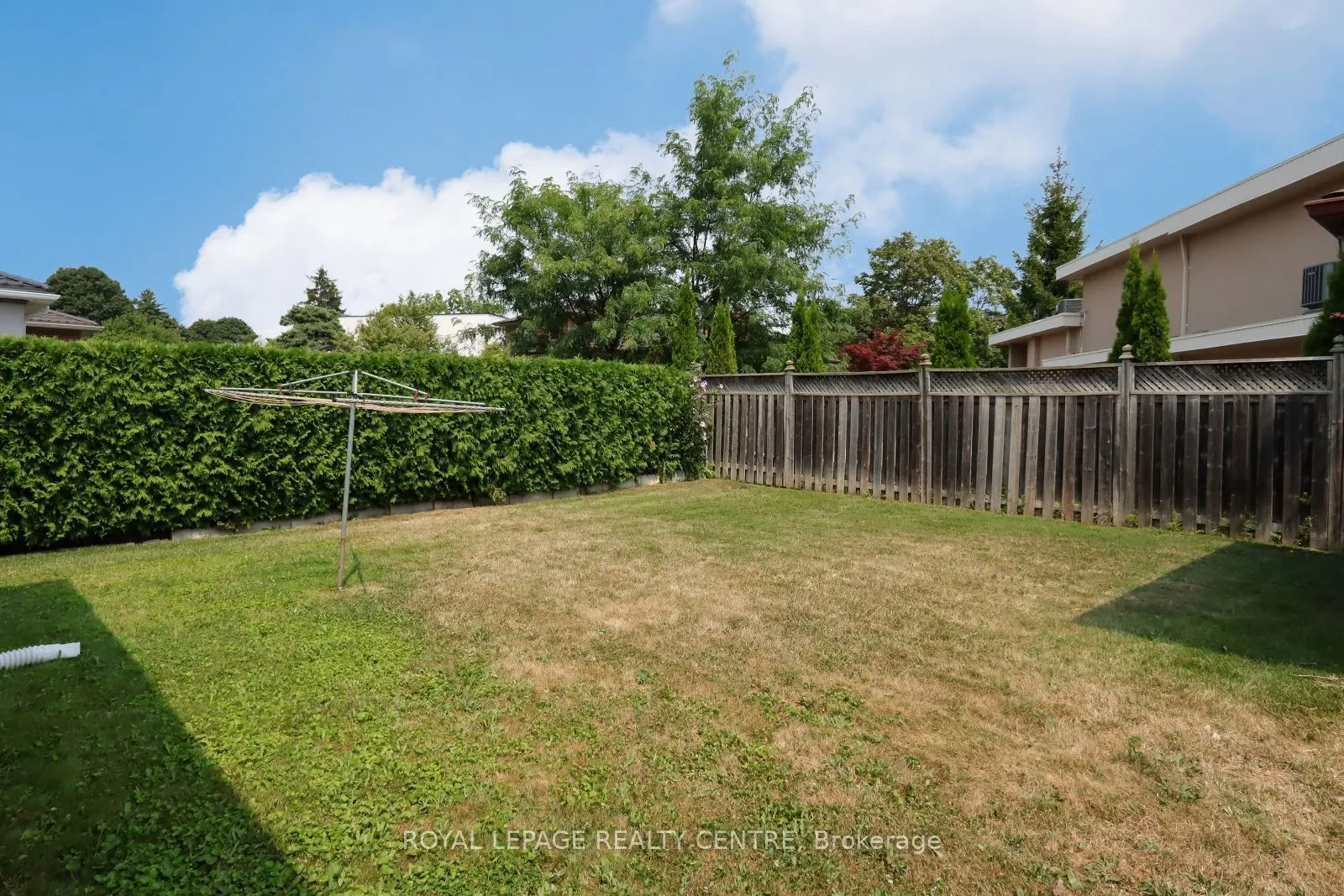 2443 Cliff Road