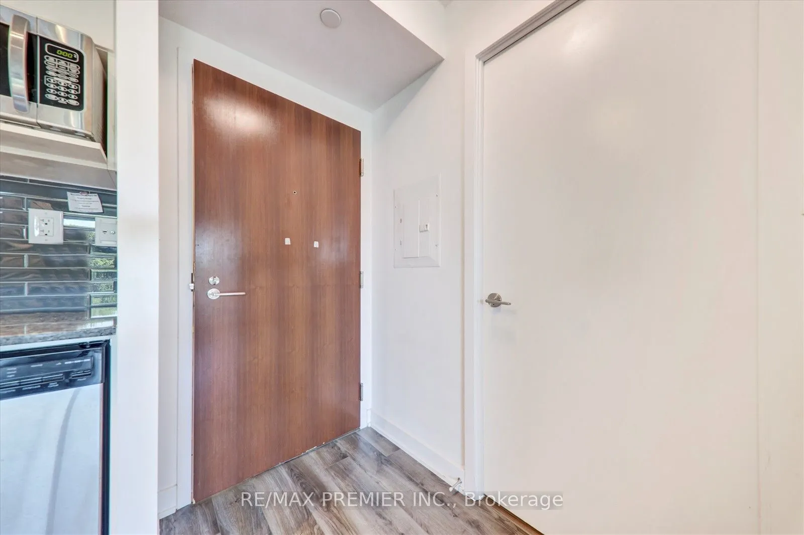 160 Flemington Road, #420