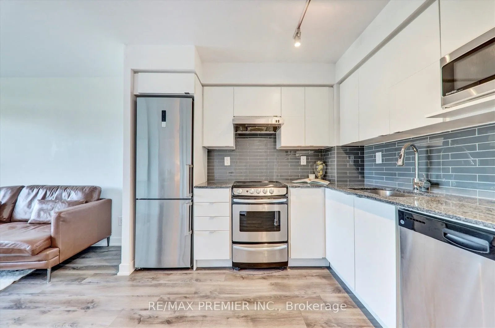 160 Flemington Road, #420