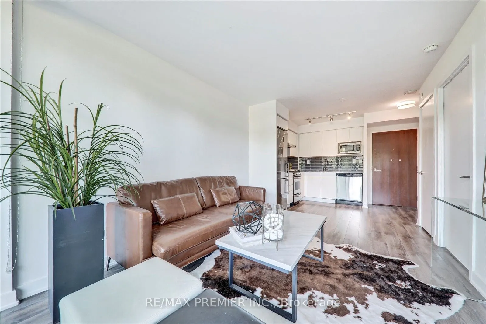 160 Flemington Road, #420