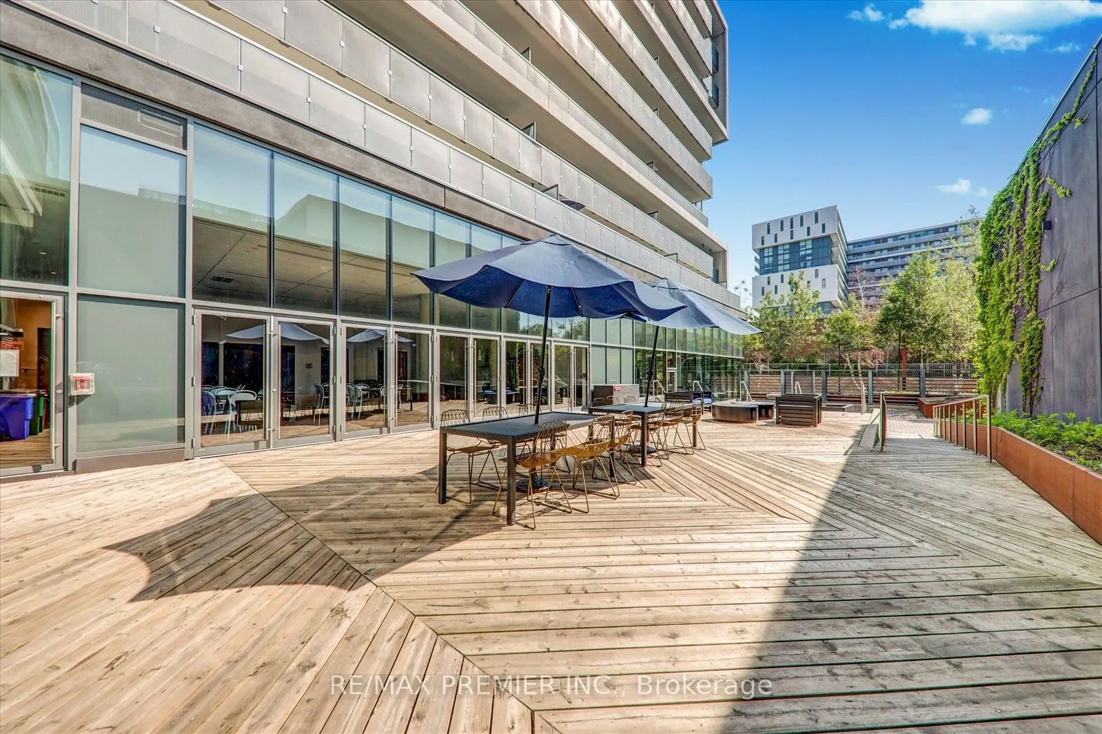 160 Flemington Road, #420