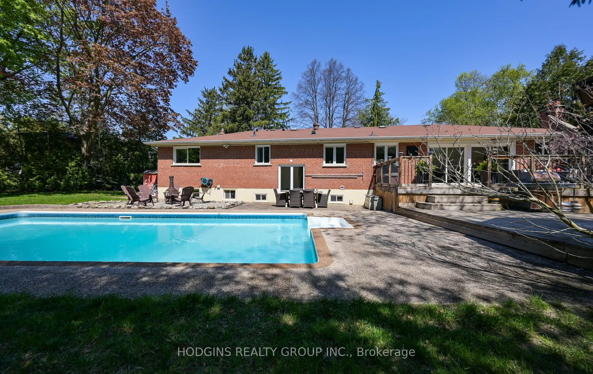 1435 Saginaw Crescent