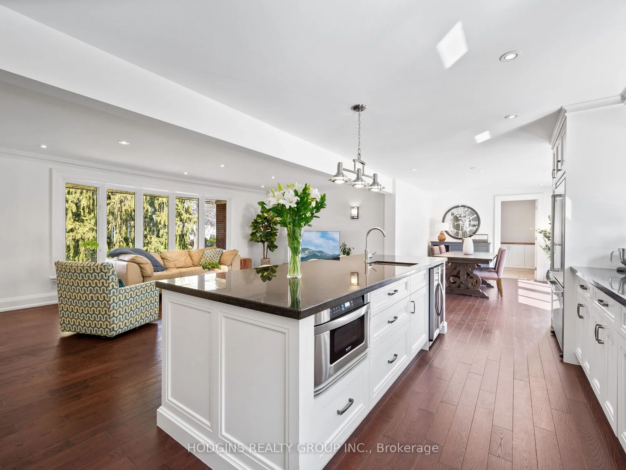 1435 Saginaw Crescent