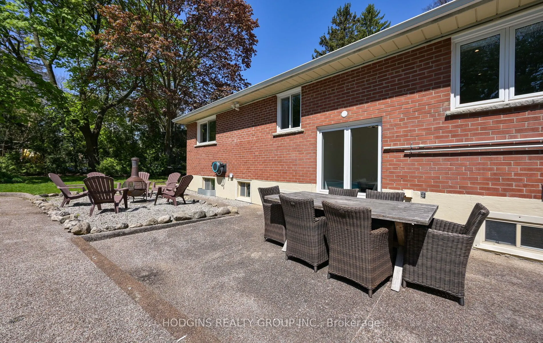 1435 Saginaw Crescent