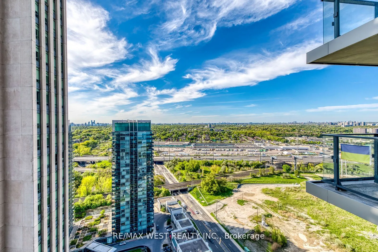 10 Park Lawn Road, #3205