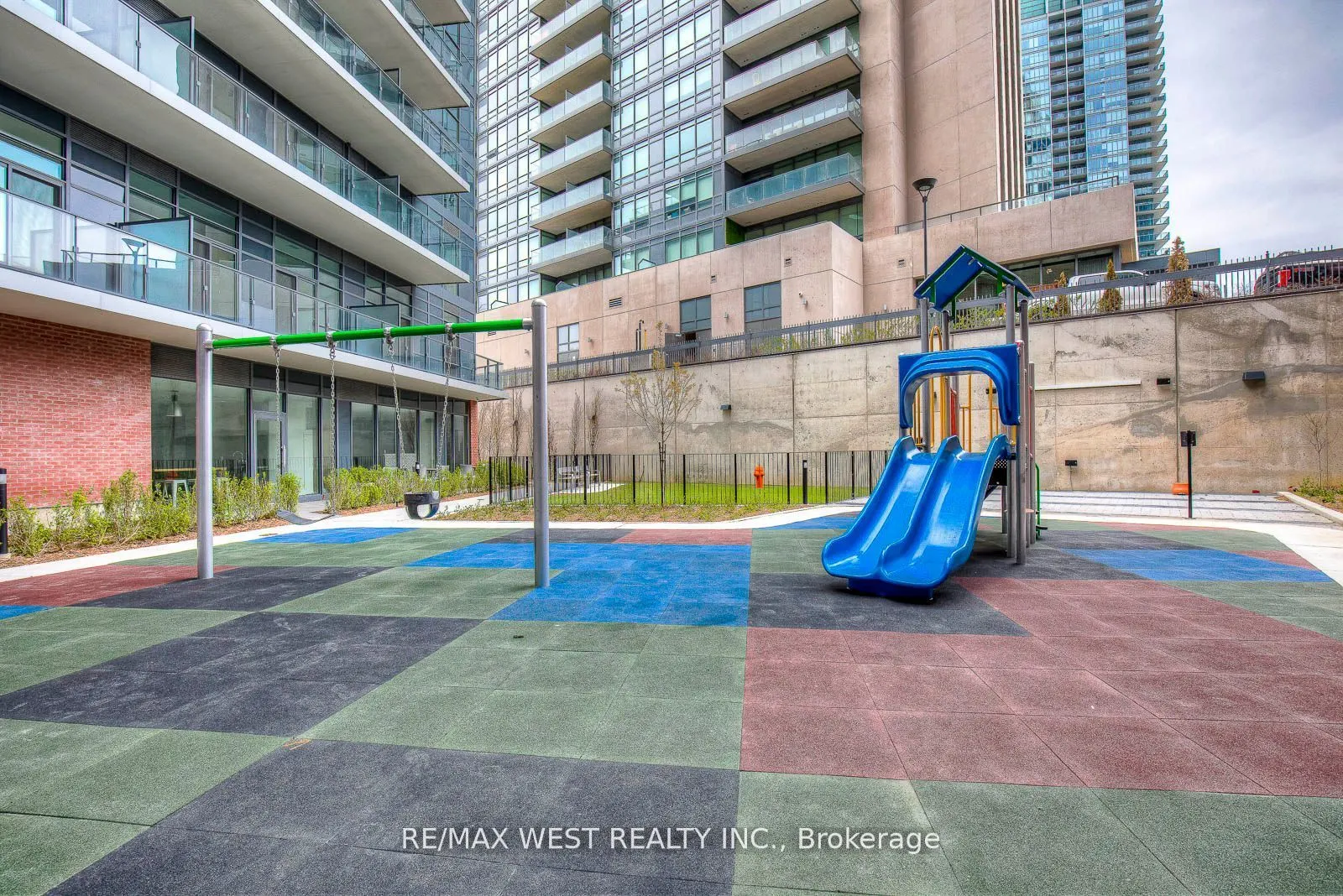10 Park Lawn Road, #3205