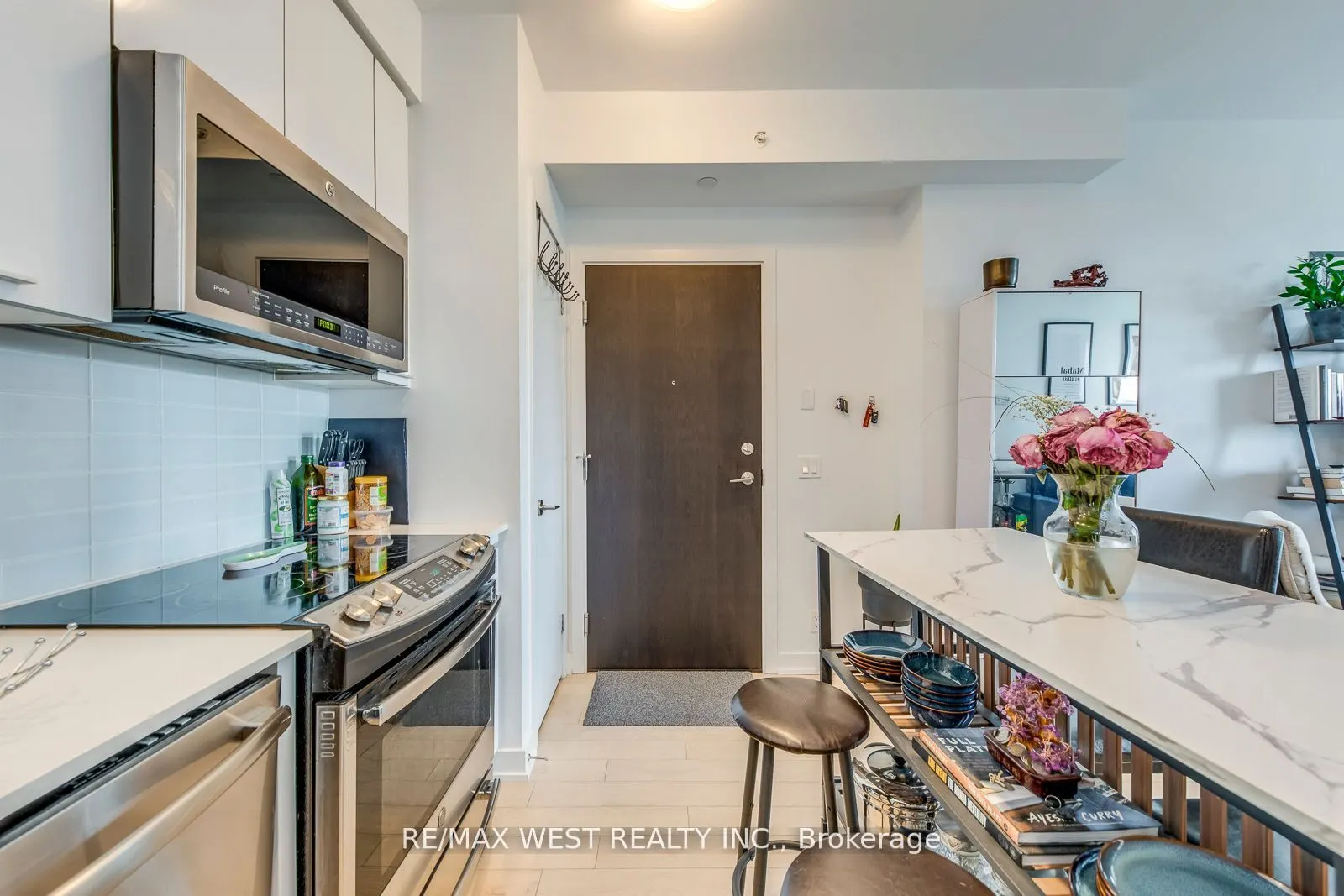 10 Park Lawn Road, #3205