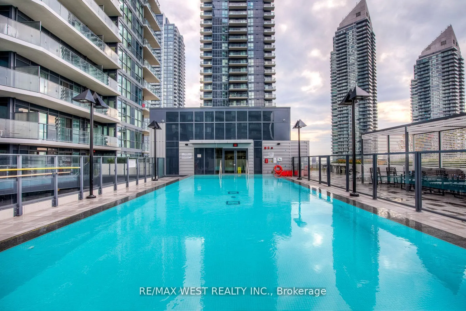 10 Park Lawn Road, #3205