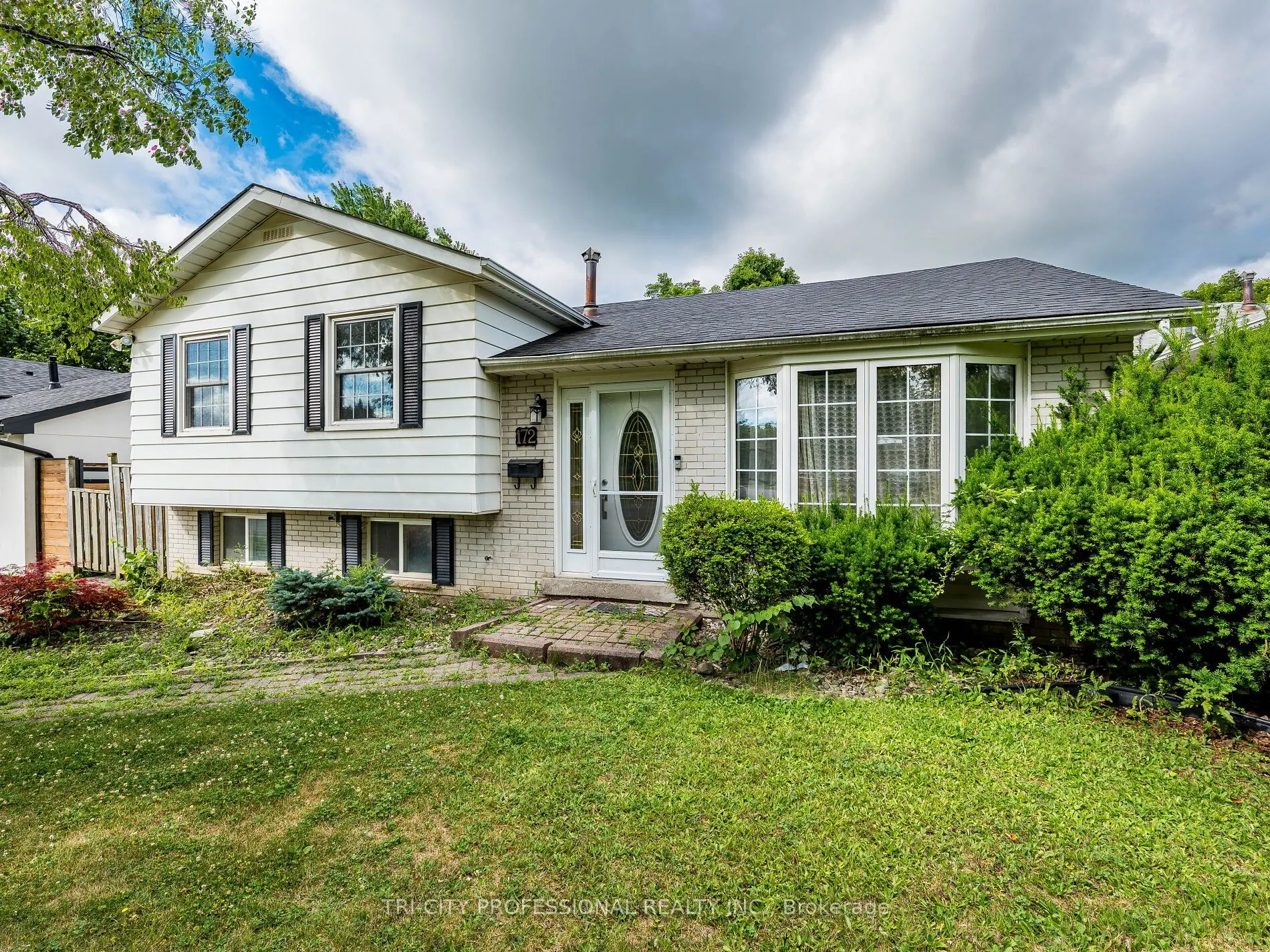 172 Mountainview Road S