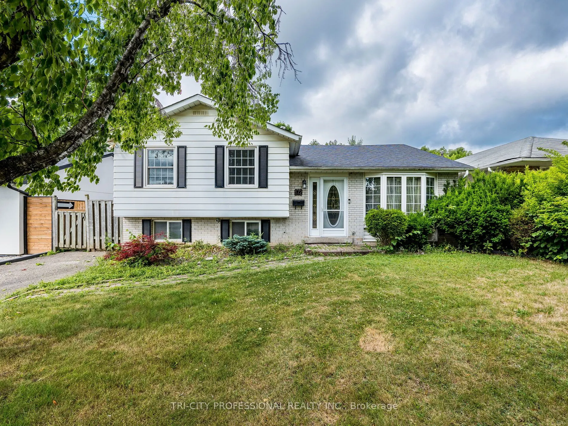 172 Mountainview Road S