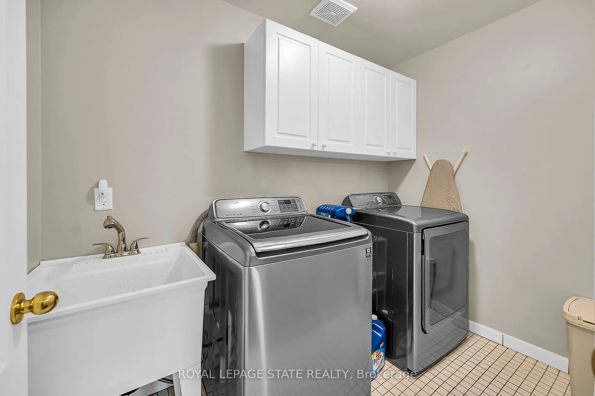 2371 Pathfinder Drive
