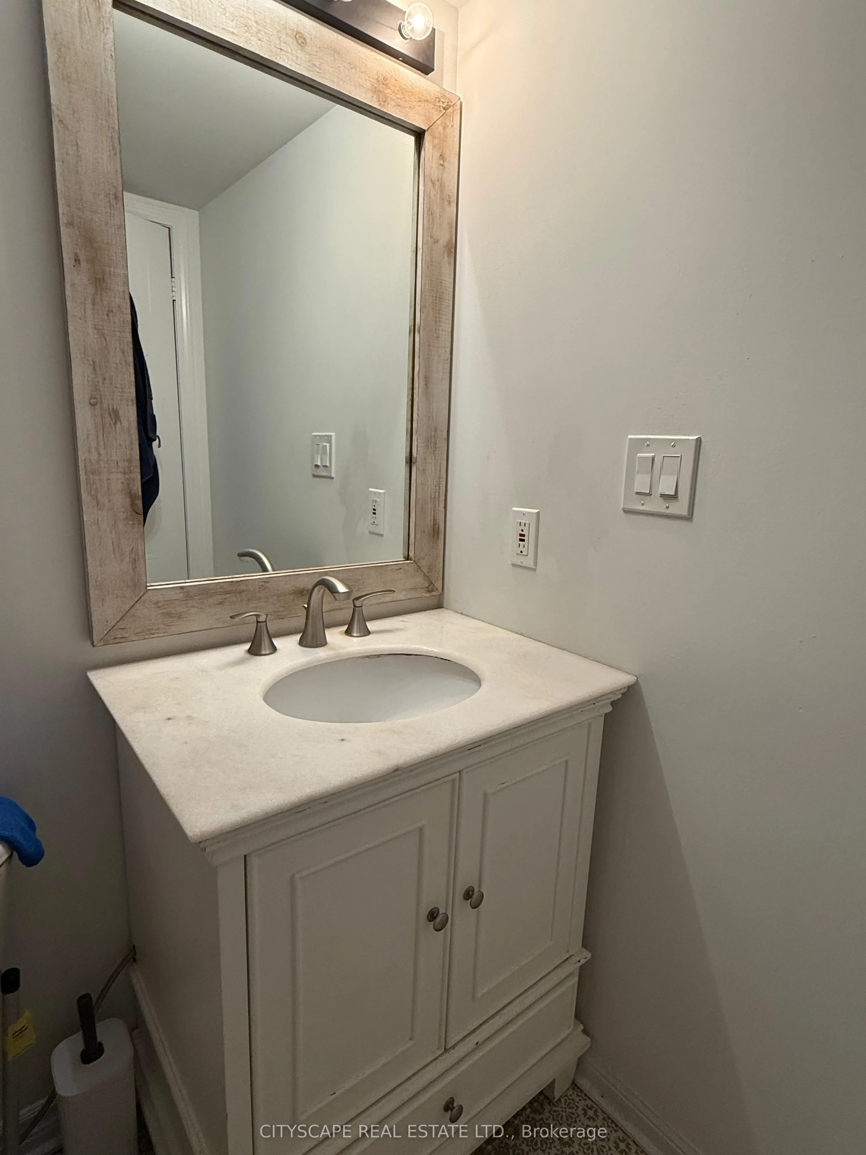 4620 Guildwood Way, #10
