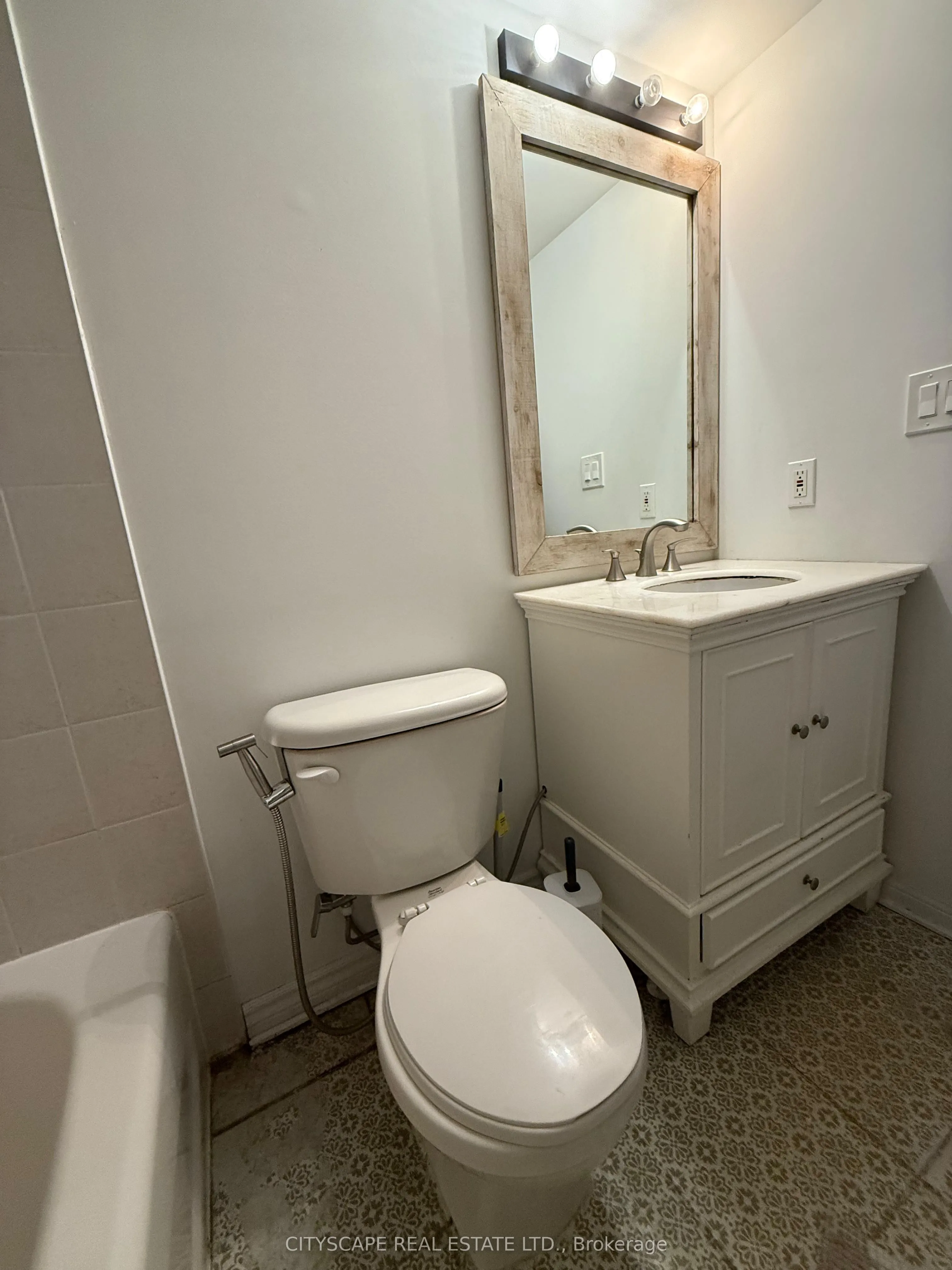4620 Guildwood Way, #10