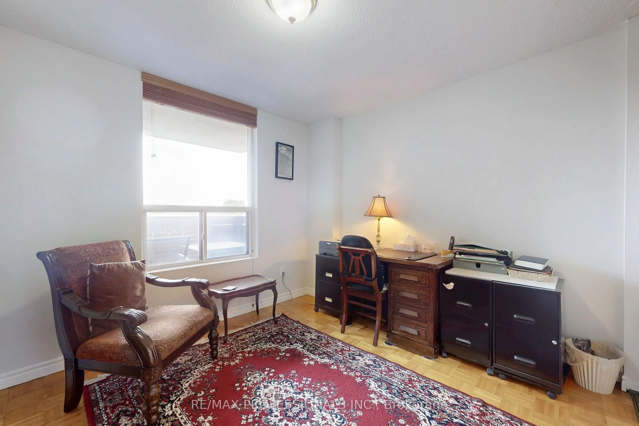 1535 Lakeshore Road E, #806