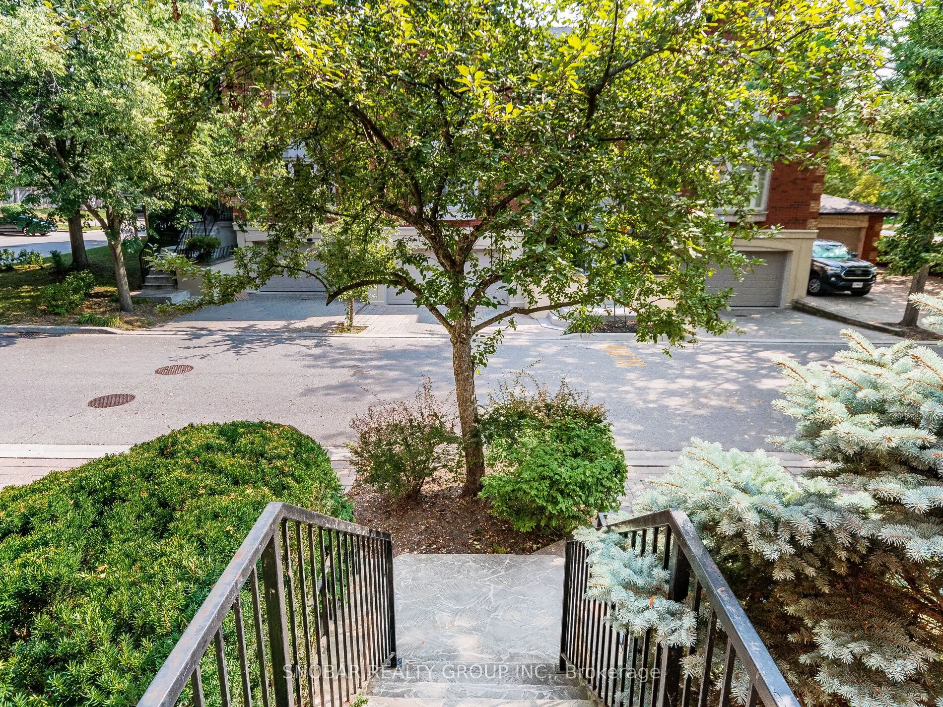 1100 Queen Street W, #2