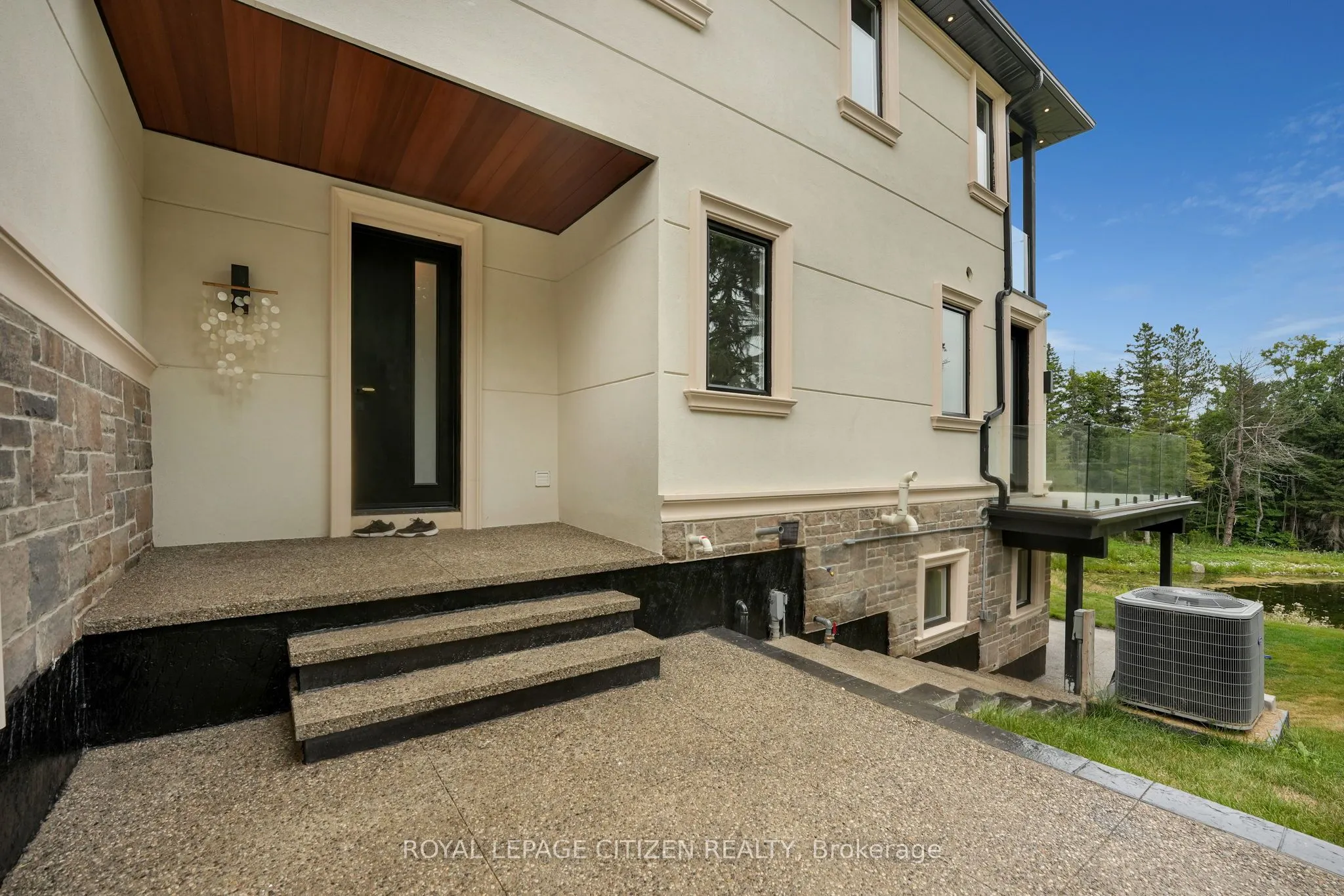 14 Cedar Drive