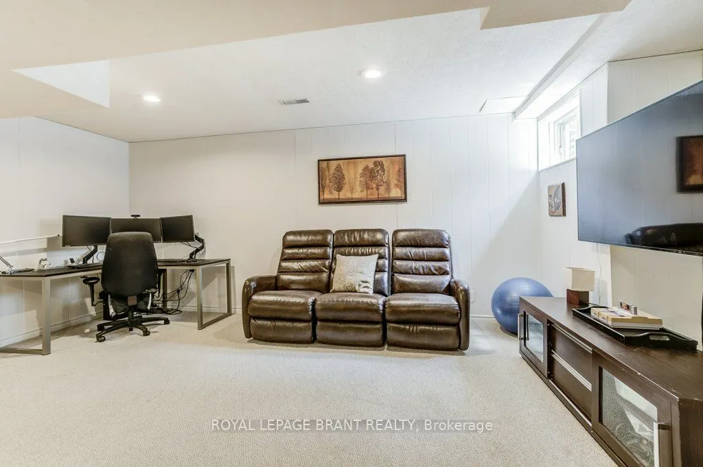 4102 Foxwood Drive