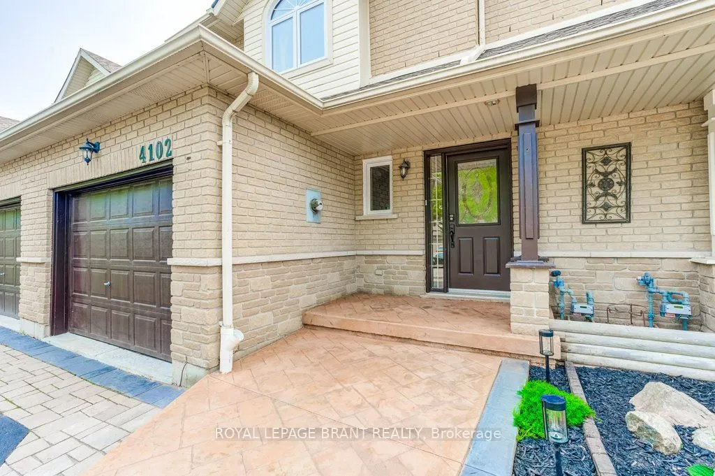 4102 Foxwood Drive