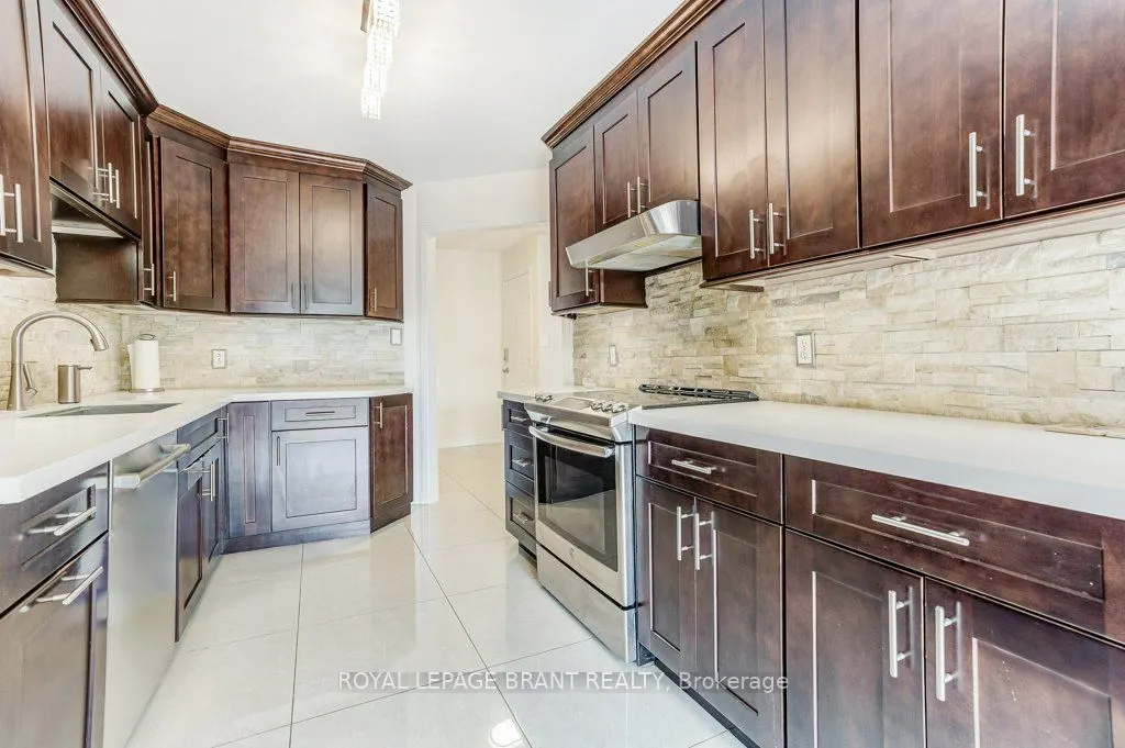 4102 Foxwood Drive