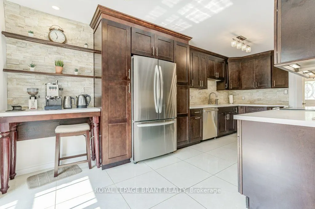 4102 Foxwood Drive