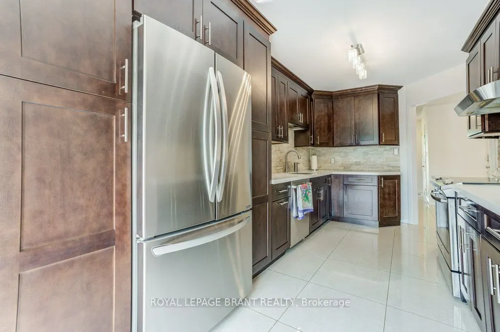 4102 Foxwood Drive