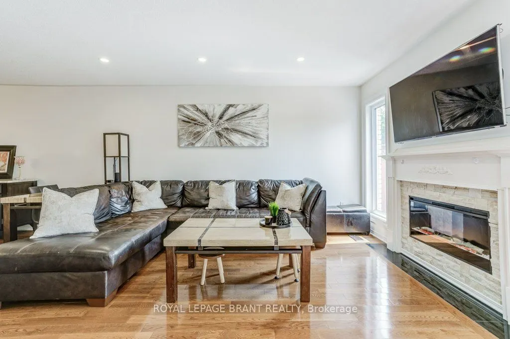 4102 Foxwood Drive