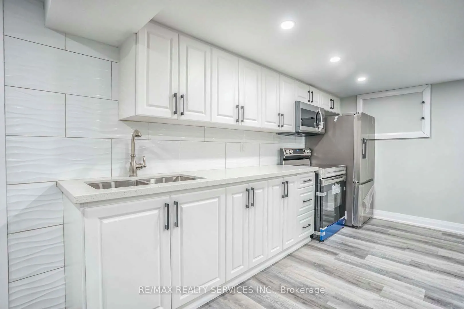 28 Prince Charles Drive