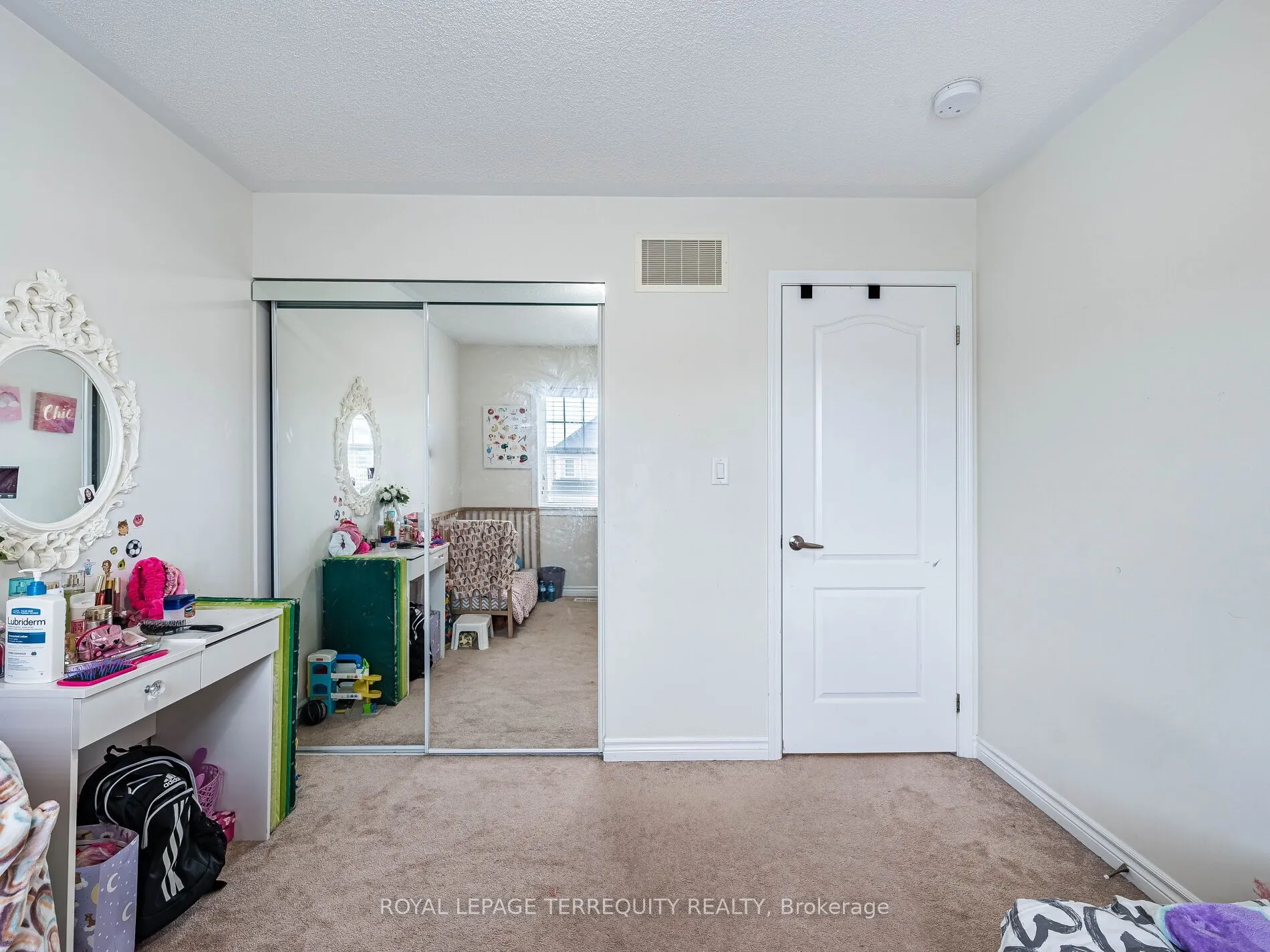 903 Penson Crescent