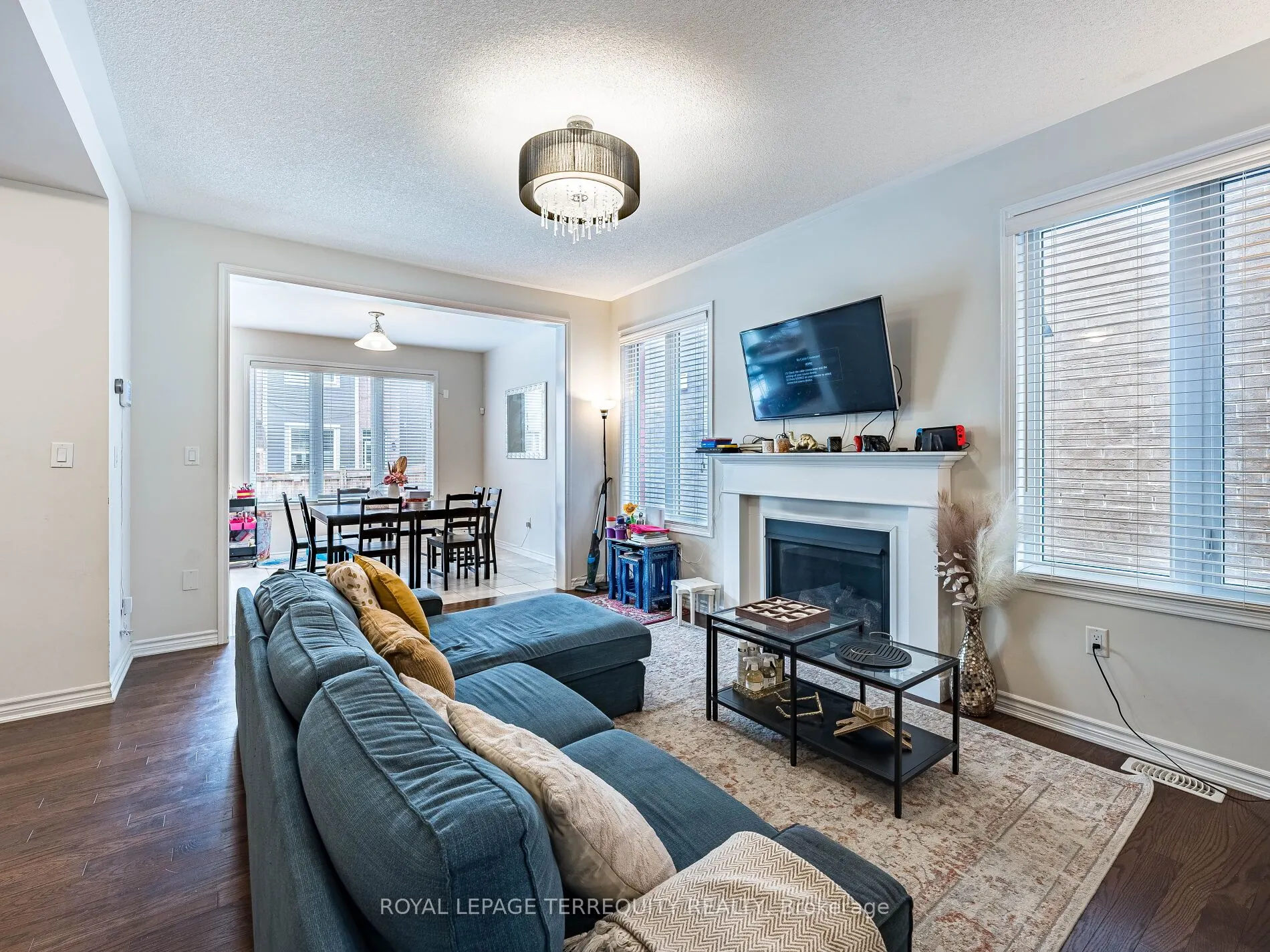 903 Penson Crescent