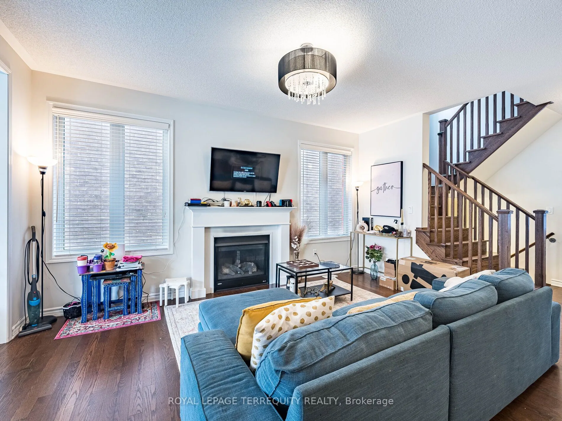 903 Penson Crescent