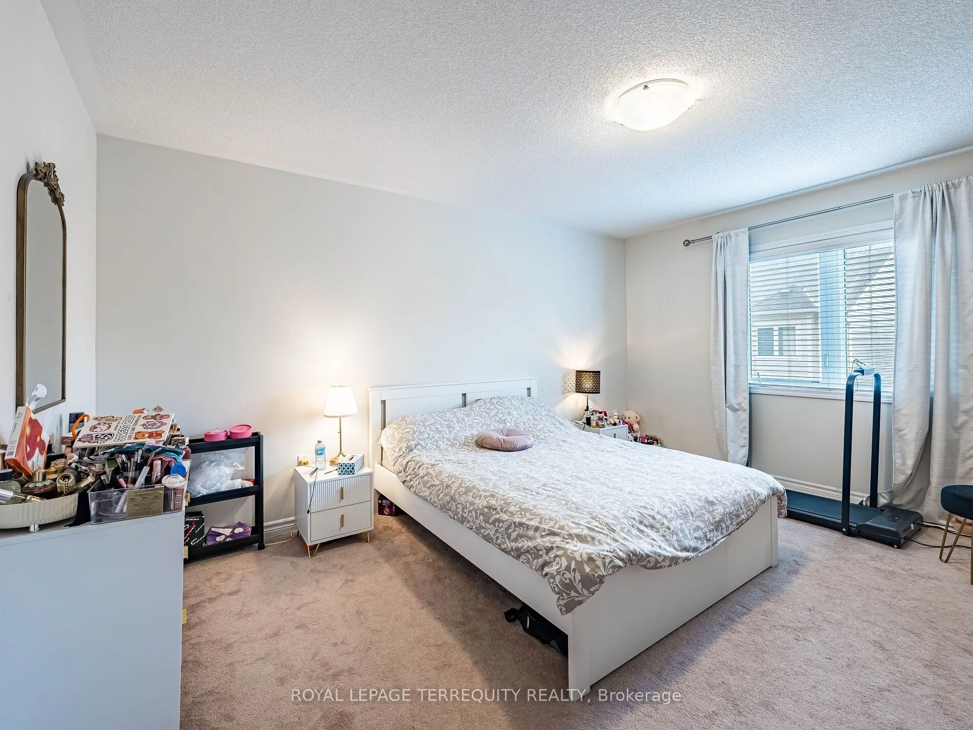 903 Penson Crescent