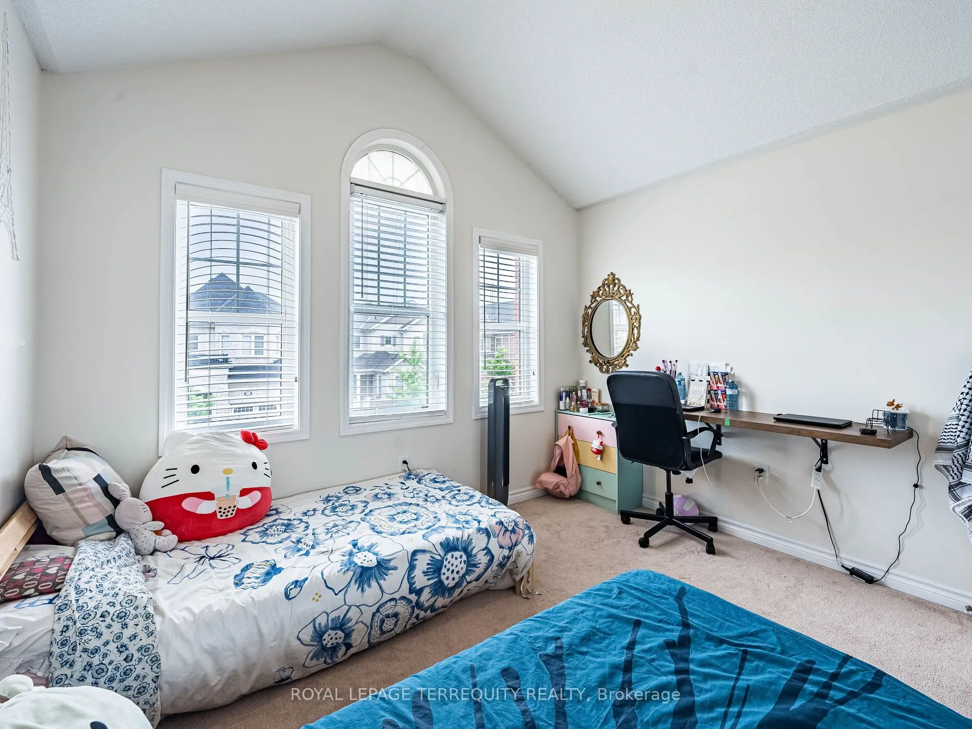 903 Penson Crescent