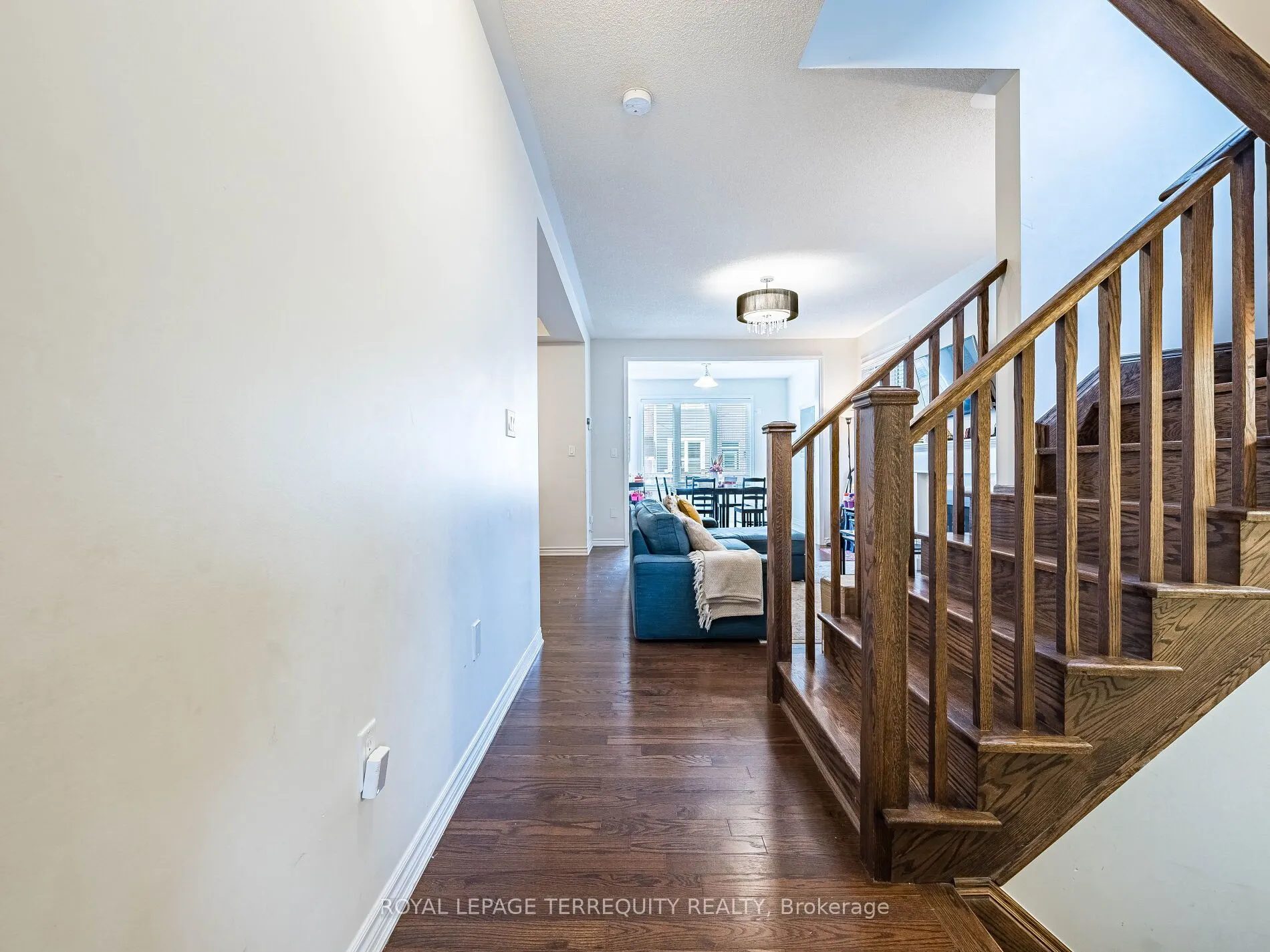 903 Penson Crescent