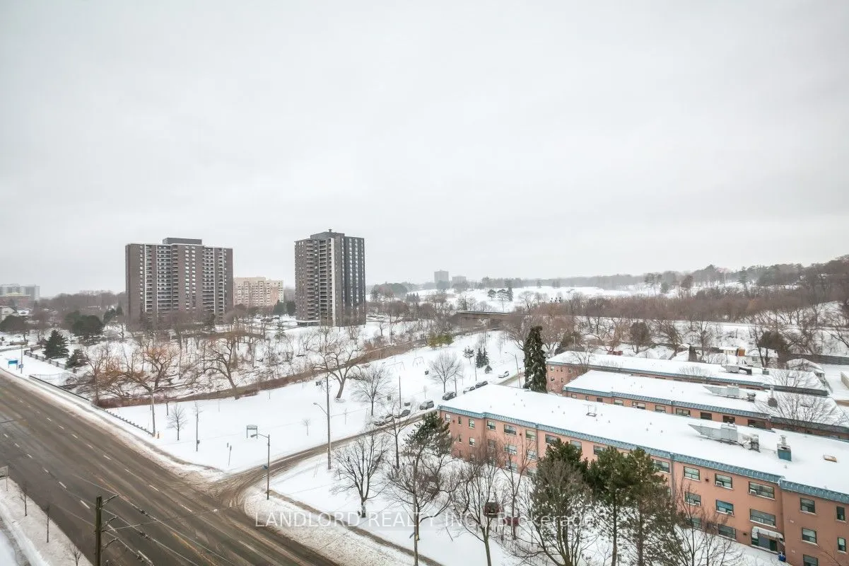 3865 Lake Shore Boulevard W, #707