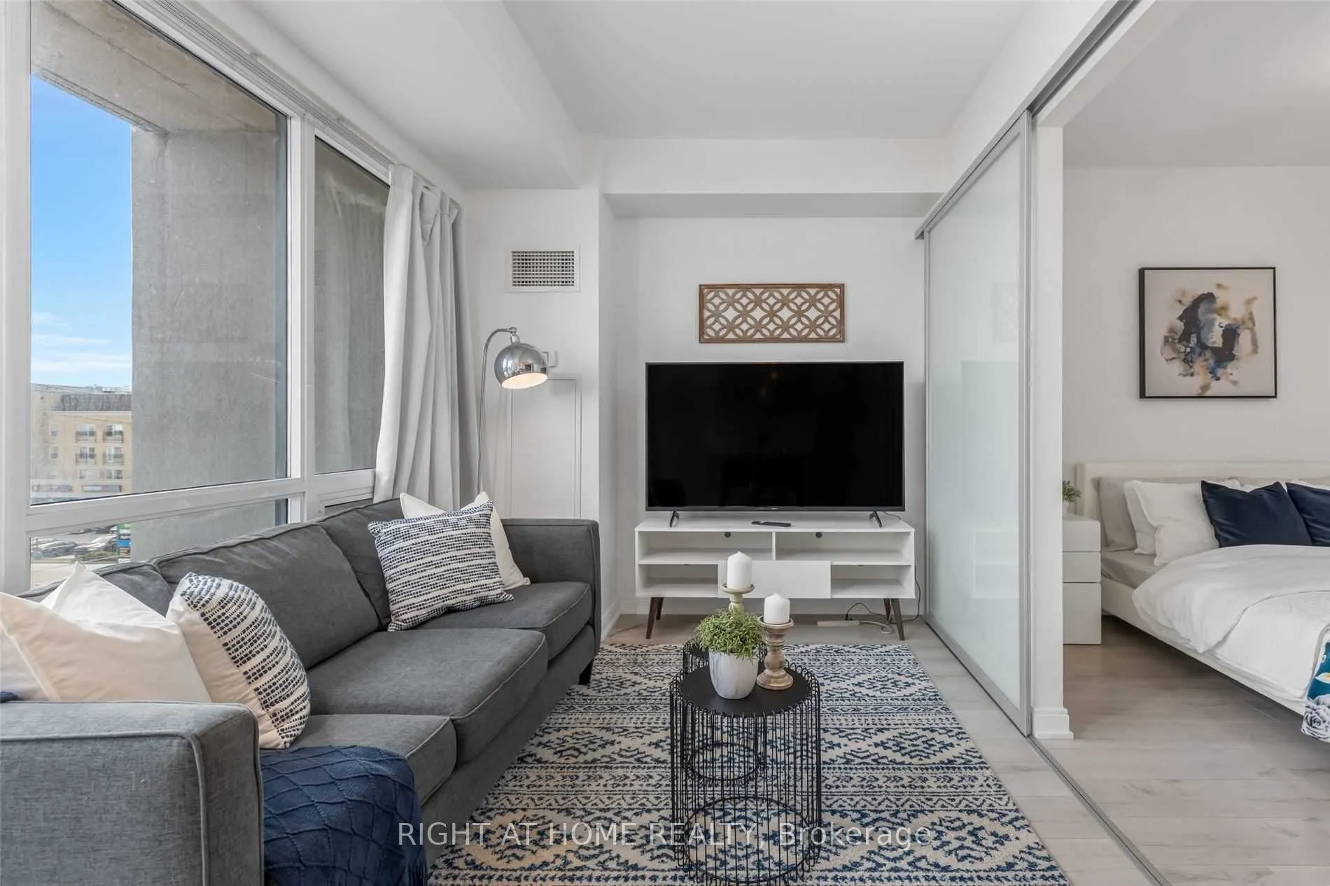 760 The Queensway, #410