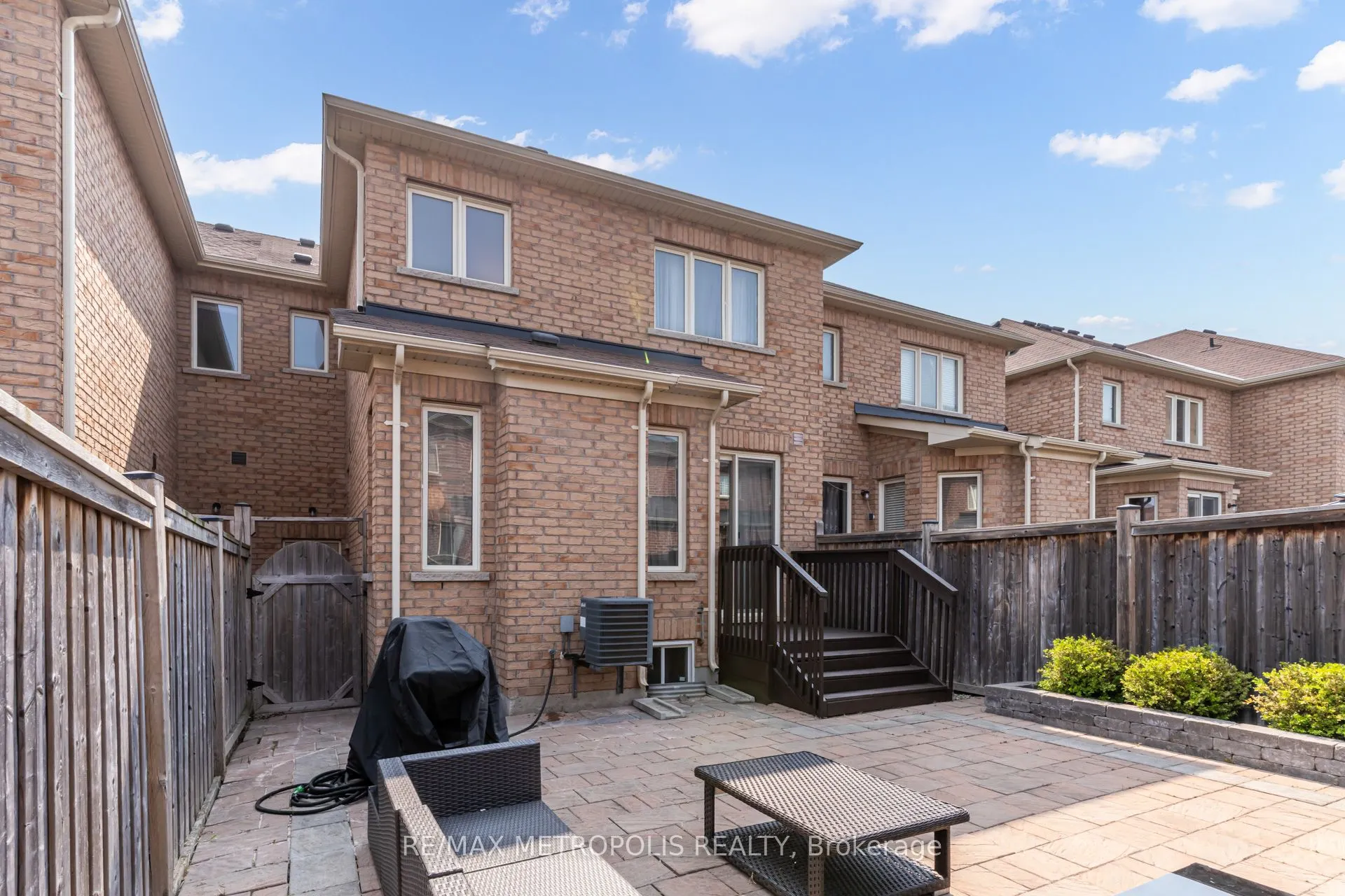 21 Sky Harbour Drive