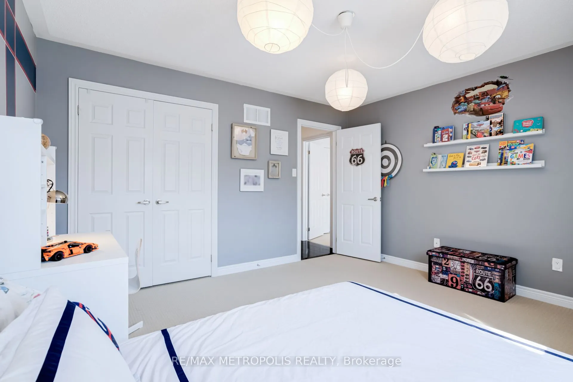 21 Sky Harbour Drive
