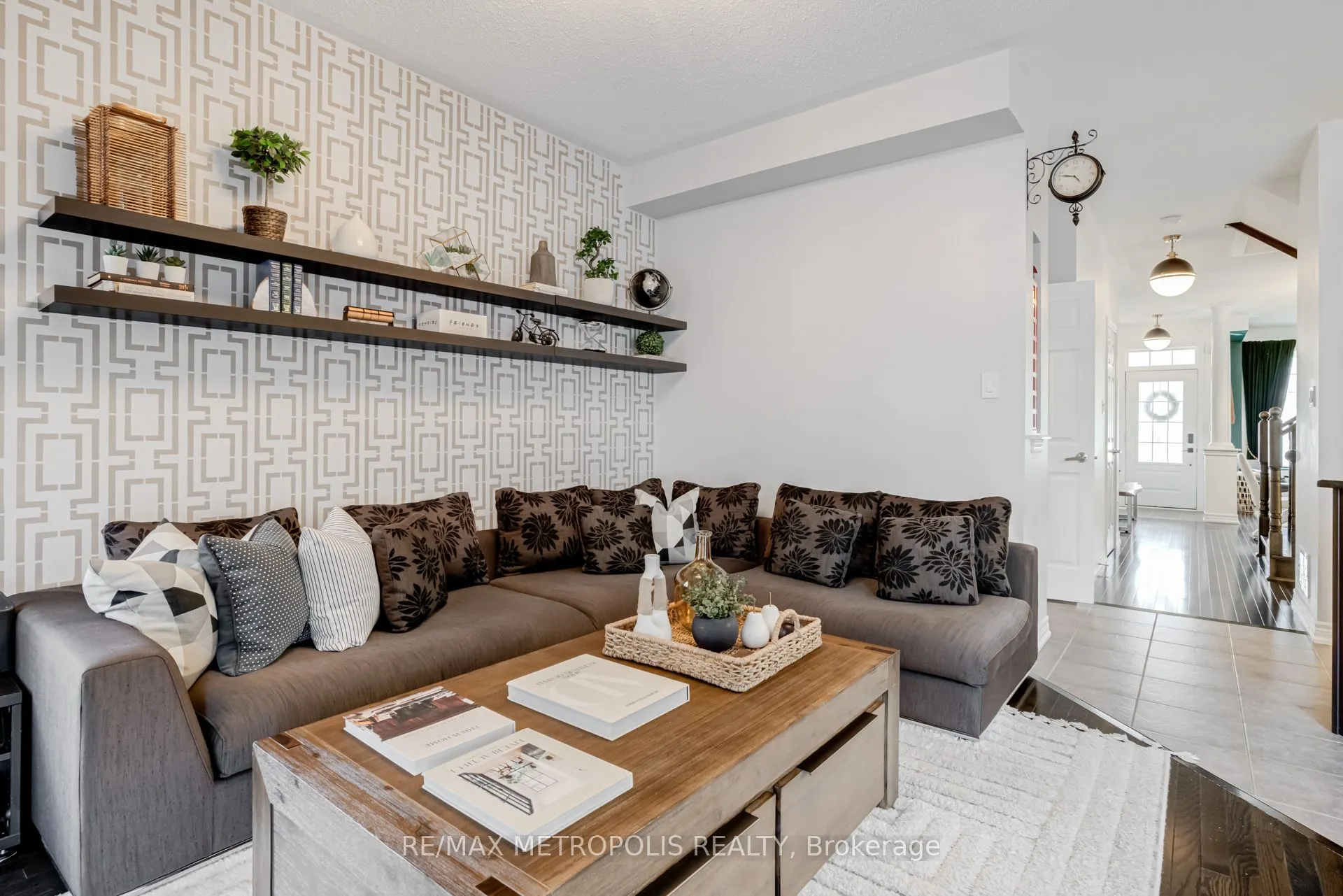 21 Sky Harbour Drive