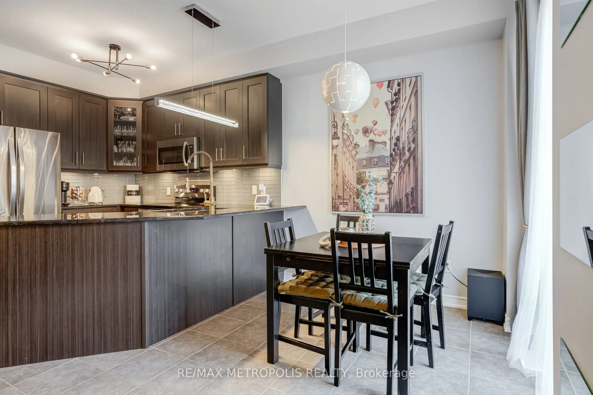 21 Sky Harbour Drive