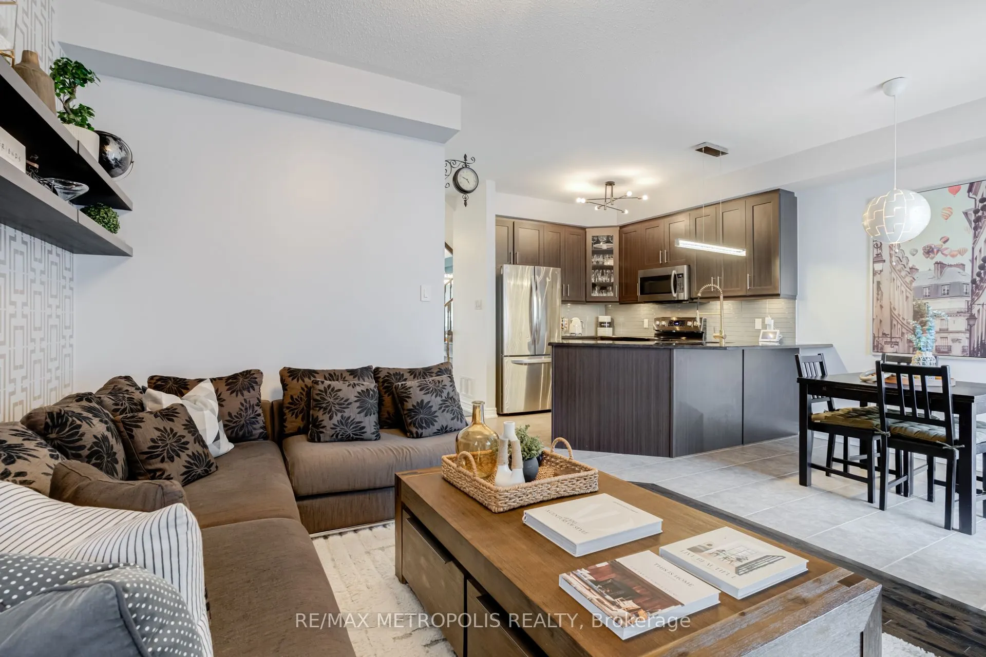 21 Sky Harbour Drive